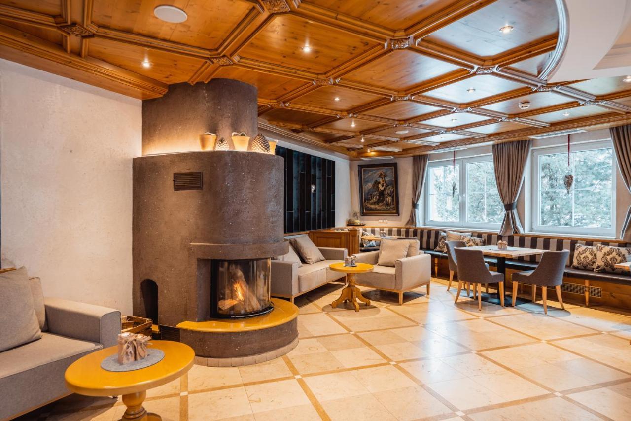 Premium Activehotel Bergkoenig Neustift im Stubaital Exterior photo
